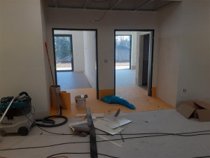 FOTO: První lůžkový hospic už se rýsuje, začne se zařizovat nábytkem. Poskytne i dvě lůžka pro děti