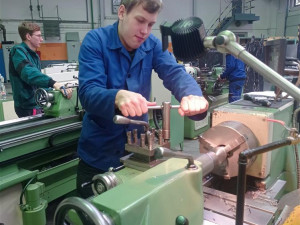 Žáci žďárské střední průmyslové školy jsou nejlepší obráběči kovů. Uspěli v soutěži