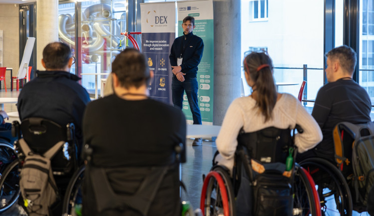 Pacientům po úrazu či onemocnění páteře pomáhá speciální projekt