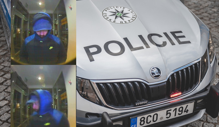 Z ukradené platební karty chtěl neznámý pachatel vybrat peníze Pátrá po něm policie