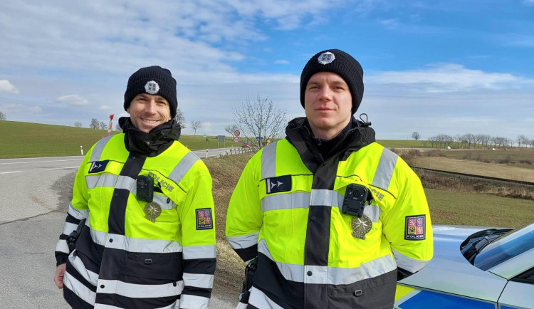 Kvůli biatlonu musí lidé o víkendu počítat s komplikacemi v dopravě, varuje policie