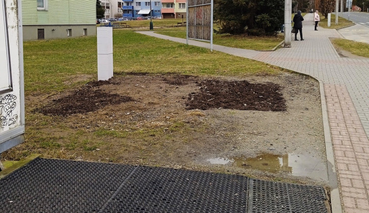 Po bývalém stánku v ulici S.K. Neumann zbylo jen prázdné místo, foto: Josef Novák