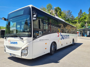 Modrobílé autobusy Icom transport na Jihlavsku končí, nahradí je autobusy Busem. Budou až pro sto lidí