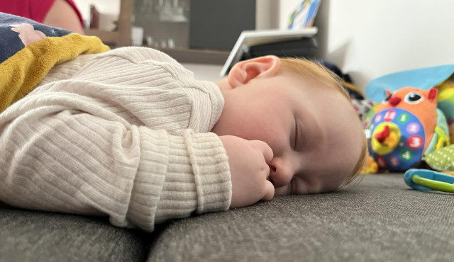 Damián má vzácné postižení mozku, rodiče hledají odpovědi i pomoc