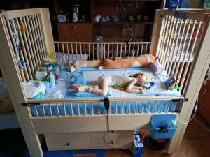 Syn má poškozený mozek a nedožije se rána, řekli Tereze po porodu. Míša teď oslaví tři roky a mamince dává velkou sílu