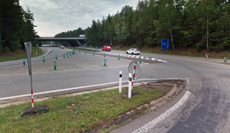 Přestavba křižovatky na přivaděči u Jihlavy omezí i dálniční exit 112. Dělníci s pracemi začnou už v květnu