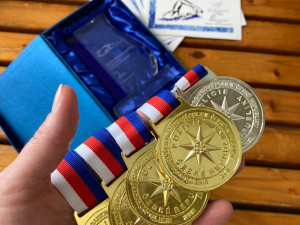 Je maminkou, policistkou a úspěšnou plavkyní. Dominika z MČR na Vysočinu přivezla pět medailí