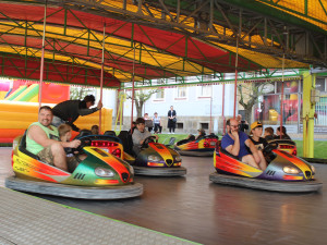 V Třešti si o víkendu užívali pouťové atrakce. Přálo tomu slunečné počasí