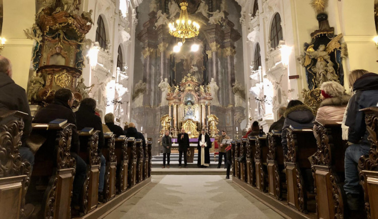 V Jihlavě budou pokračovat opravy kostela sv. Ignáce, obnovená bude i boční fasáda v Hluboké ulici