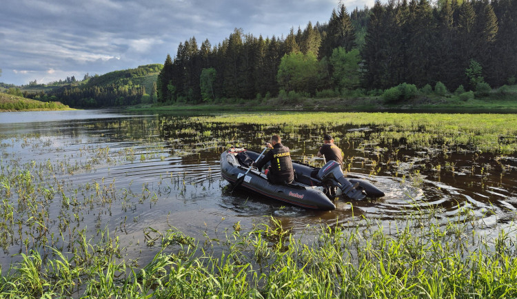 Policie na Vysočině více kontroluje porušování zákazu rybolovu na nádrži Vír
