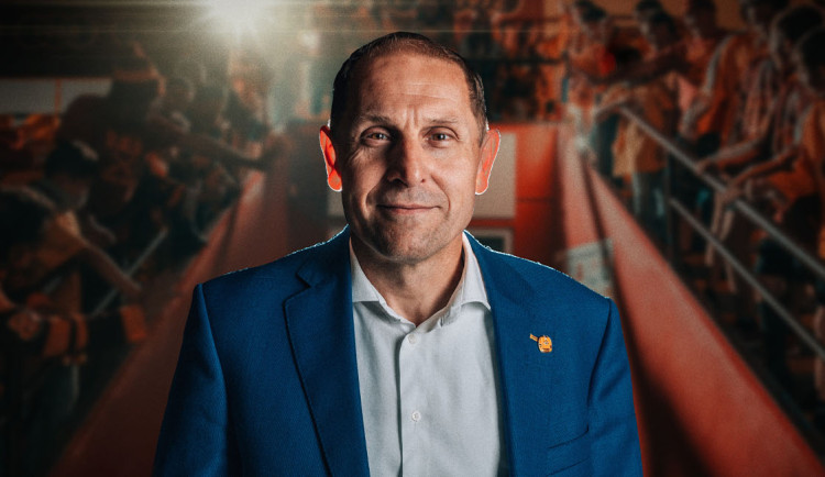 Legenda Dukly Bedřich Ščerban slaví šedesáté narozeniny. Do nové arény se všichni moc těšíme, říká