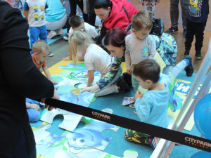 Citypark praská ve švech. Šmoulové lákají davy návštěvníků, hlavně těch nejmenších