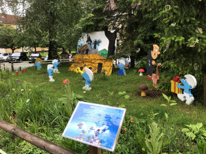 VIDEO: Jihlavský Palouček znovu baví děti i dospělé. Vyrostla tady šmoulí vesnice, zmizí až v září