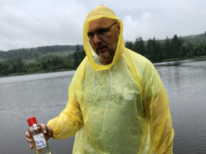 VIDEO: Má rybník čistou vodu? Lidem na Vysočině napoví barevný smajlík