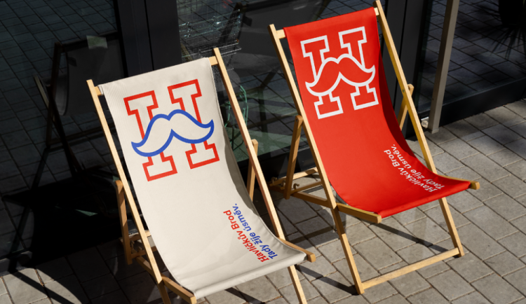 Havlíčkův Brod má nové logo s knírkem. Lidé ho chválí i kritizují, vadí jim hlavně celková cena