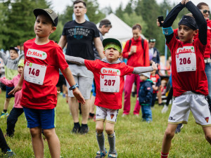 Běhej lesy Týmovka: Festivalový štafetový víkend v lesích a na loukách krásné Vysočiny