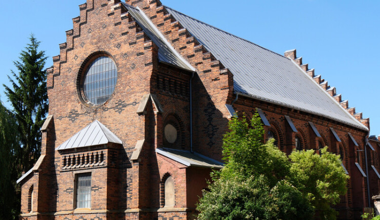 Velké Meziříčí chystá úpravy vnitřku synagogy, odstranit dá vestavěné patro