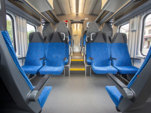 Na kolejích Vysočiny jezdí nové Lišky, mají motory Rolls-Royce. Staré vlaky zamířily do šrotu