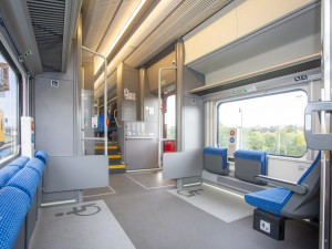 Na kolejích Vysočiny jezdí nové Lišky, mají motory Rolls-Royce. Staré vlaky zamířily do šrotu