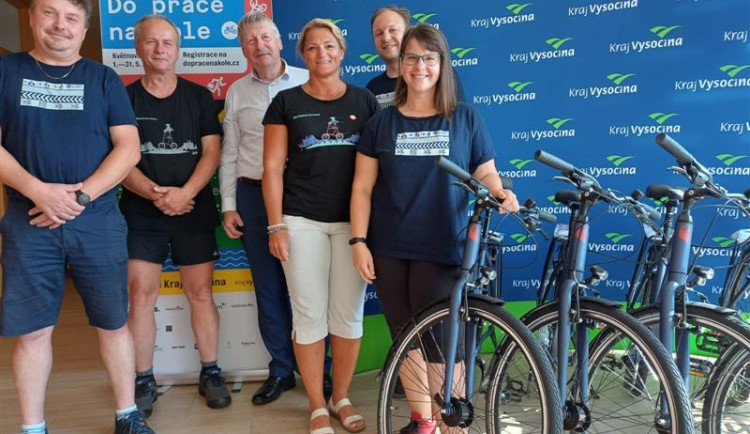 Do školy na kole nejvíce jezdili studenti telčského gymnázia, dostanou milion na zlepšení podmínek. Foto: poskytl Kraj Vysočina