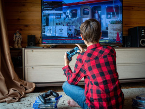 Videohry s příběhem ovlivňují názory hráčů, lze je využít při vzdělávání, ukázala studie