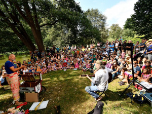 ANKETA: Festival Prázdniny v Telči přilákal asi deset tisíc lidí, úspěch měly i debaty s osobnostmi