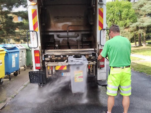 Čištění kontejnerů se v Jihlavě bude nově týkat i těch na oleje a jedlé tuky