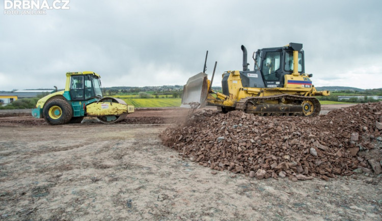 Křižovatka u Dobré Vody na Telčsku přestává bezpečnostně vyhovovat. Dočká se úprav. Foto: Drbna