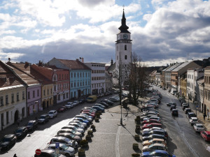 Ve Velkém Meziříčí budou archeologové před revitalizací náměstí sondovat podloží