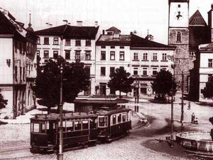 FOTO: Stalo se před 115 lety. Jihlavou projela první tramvaj, lidé z centra na konečnou dojeli za 14 minut