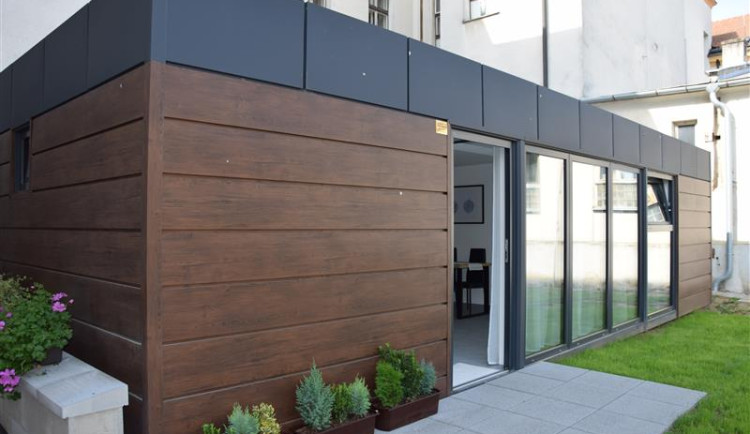 Nahlédněte do nového cvičného bytu v Moravských Budějovicích. Vznikl pro děti s handicapem