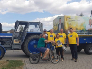 Starosta Třeštice Martin Kodys pojal svou kampaň opravdu netradičně, strávil týden v kabině Zetoru