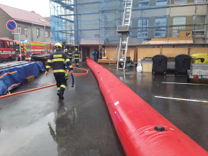 Výstavba protipovodňové ochrany v Havlíčkově Brodě. Foto: se souhlasem Hasičského záchranného sboru Kraje Vysočina