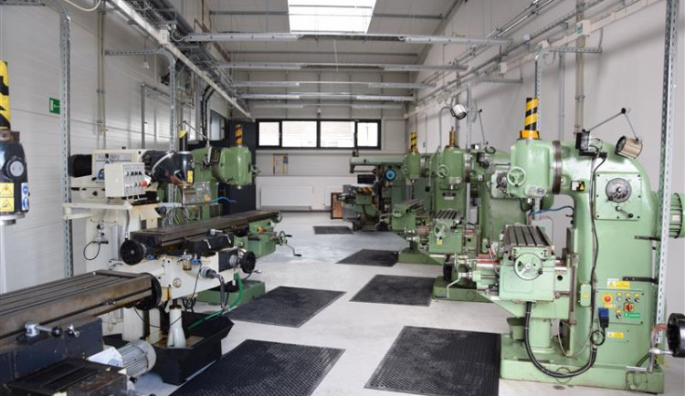 Jihlavská průmyslová škola má nové výukové dílny za 50 milionů korun. Foto: se souhlasem Kraje Vysočina