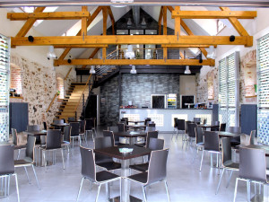 Součástí muzea je také kavárna, foto: Muzeum autíček