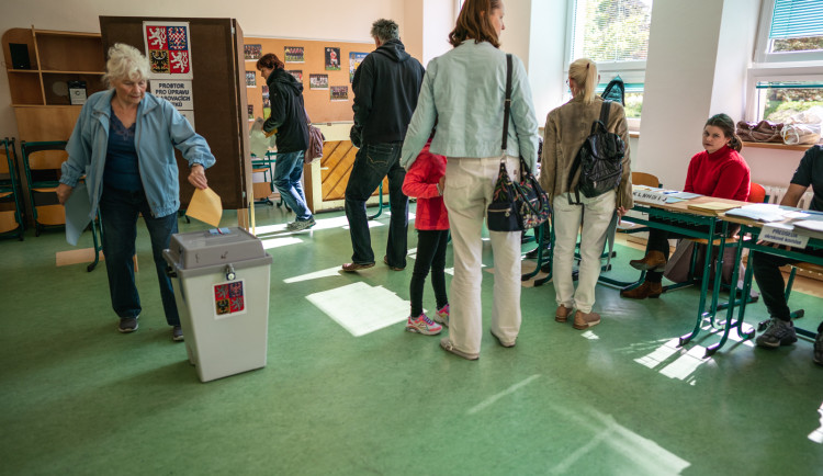 Krajské volby již zítra. Tři volební místnosti v Jihlavě budou jinde, eDoklad komise akceptovat nebudou