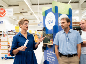 Tesco v Jihlavě rozšiřuje nabídku zdravých potravin, daruje tuny potravin lidem v nouzi, optimalizuje obaly a snižuje uhlíkovou stopu