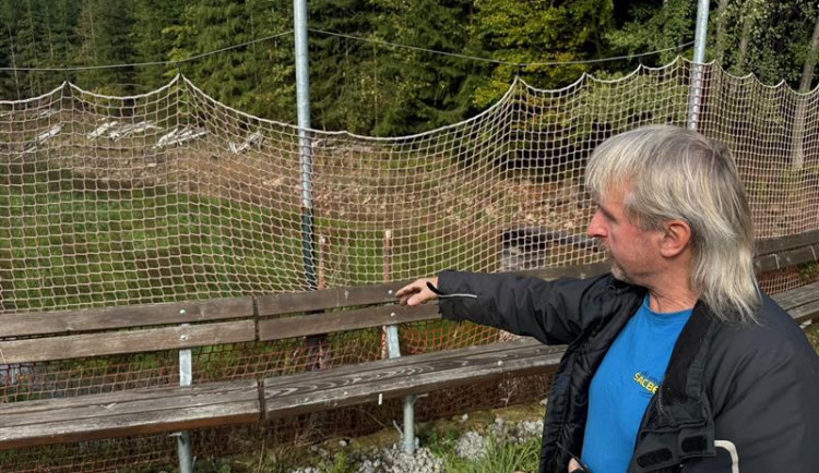 Sjezdovka na Šacberku nemá vodu na zasněžování, město nádrž do zimy opraví