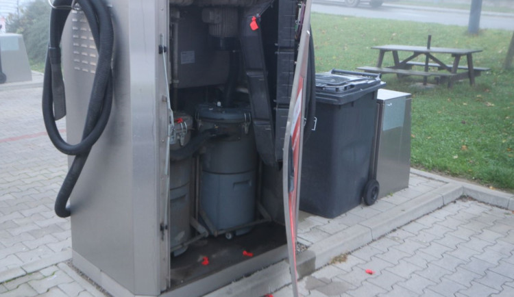 Policisté dopadli muže, který kradl peníze z automatů u myček a neplatil u benzinek. Foto: se svolením Policie ČR
