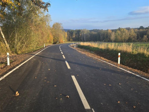 Modernizovaný úsek silnice z Ledče nad Sázavou k dálnici D1 se po dlouhých měsících otevře řidičům