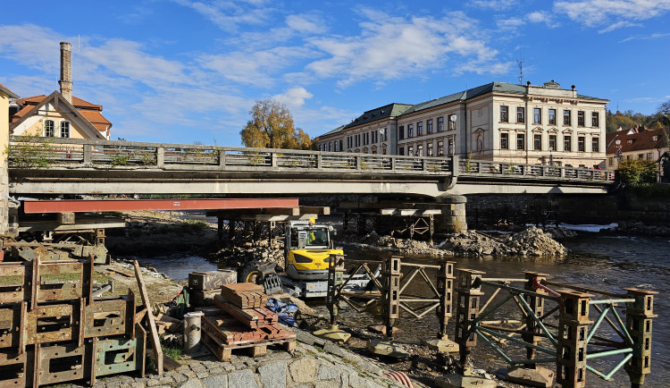 Český Krumlov výrazně omezí dopravu v pěší zóně v době adventu