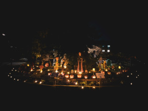 Bojíte se rádi? Na Paloučku to každý den po setmění svítí a bliká