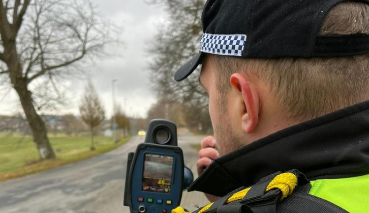 Jihlavští strážníci měřili rychlost, odhalili i muže se zákazem řízení. Foto: Se svolením Města Jihlava