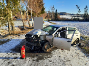 U Sedlejova vážně havaroval řidič Škody Fabie. Vrtulník ho transportoval do brněnské nemocnice