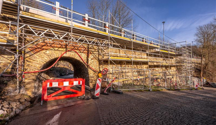 Starý Brněnský most je opět otevřený. Od čtvrtka na něj mohou chodci i auta. Foto: Se svolením Města Jihlava