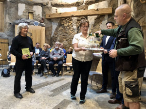 VIDEO: Pavel Bezděčka má novou knihu pohádek. Vypráví o zvířatech ze Zoo Jihlava, třeba o nosálech nebo hrošíkovi