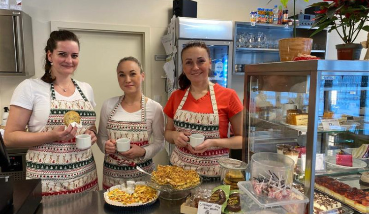 Útulná kavárna v Sociálním centru Kraje Vysočina nezavírá ani přes svátky, návštěvníci nebudou sami. Foto: Se svolením Kraje Vysočina