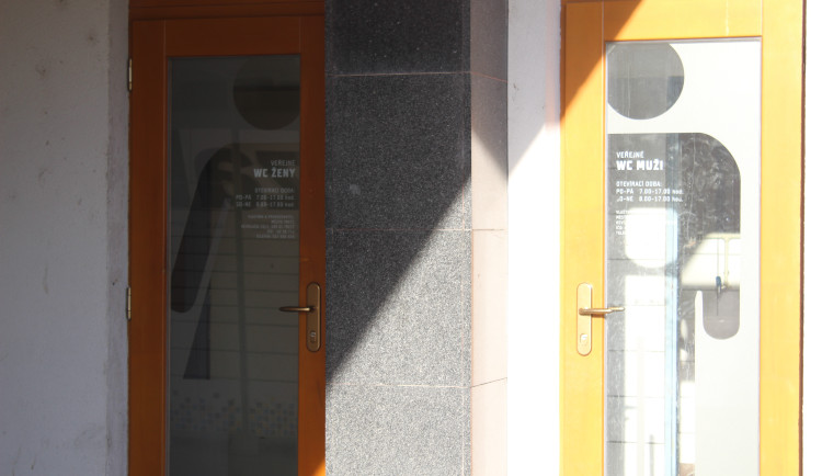 Veřejné WC v Třešti.