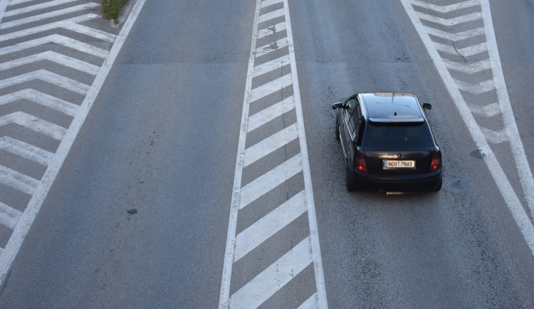 Obchvat Husince by mohl být hotový v roce 2029. Kraj chce v létě začít s výkupem pozemků