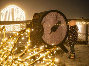 Stezka korunami stromů na Lipně zažije magické osvětlení